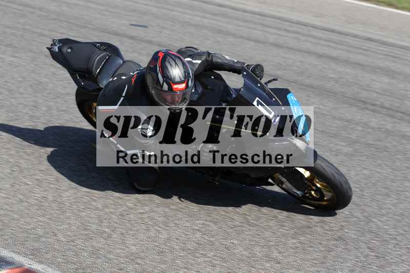/44 09.08.2025 Plüss Moto Sport ADR/Freies Fahren/1